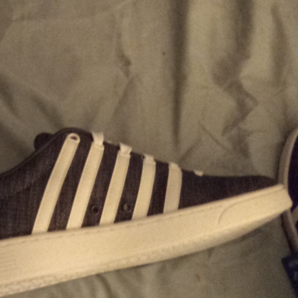 Shoes - Picture 2 of 6